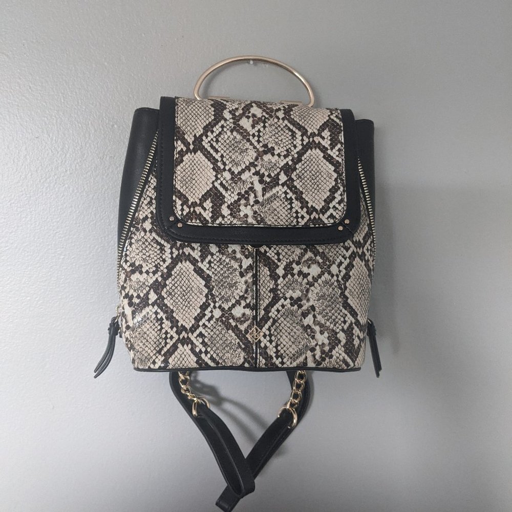 NWOT Brown Grey Snakeskin Backpack w Gold Chain Straps